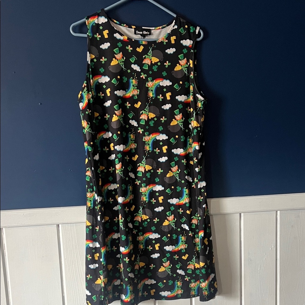 St. Patrick’s Day leprechaun printed dress sz L ☘️☘️☘️